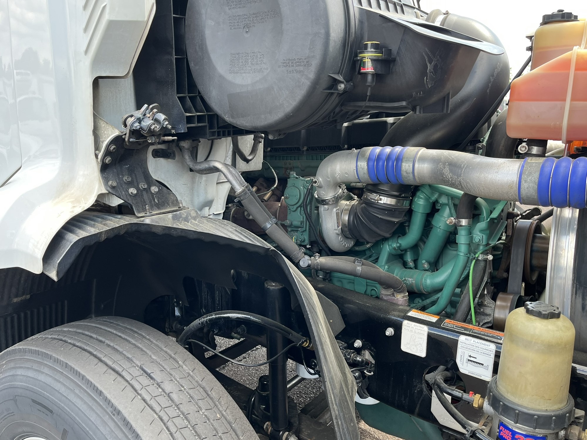 2021 VOLVO VNR42T300 1000118-16 2021 VOLVO VNR42T300 1000118-16