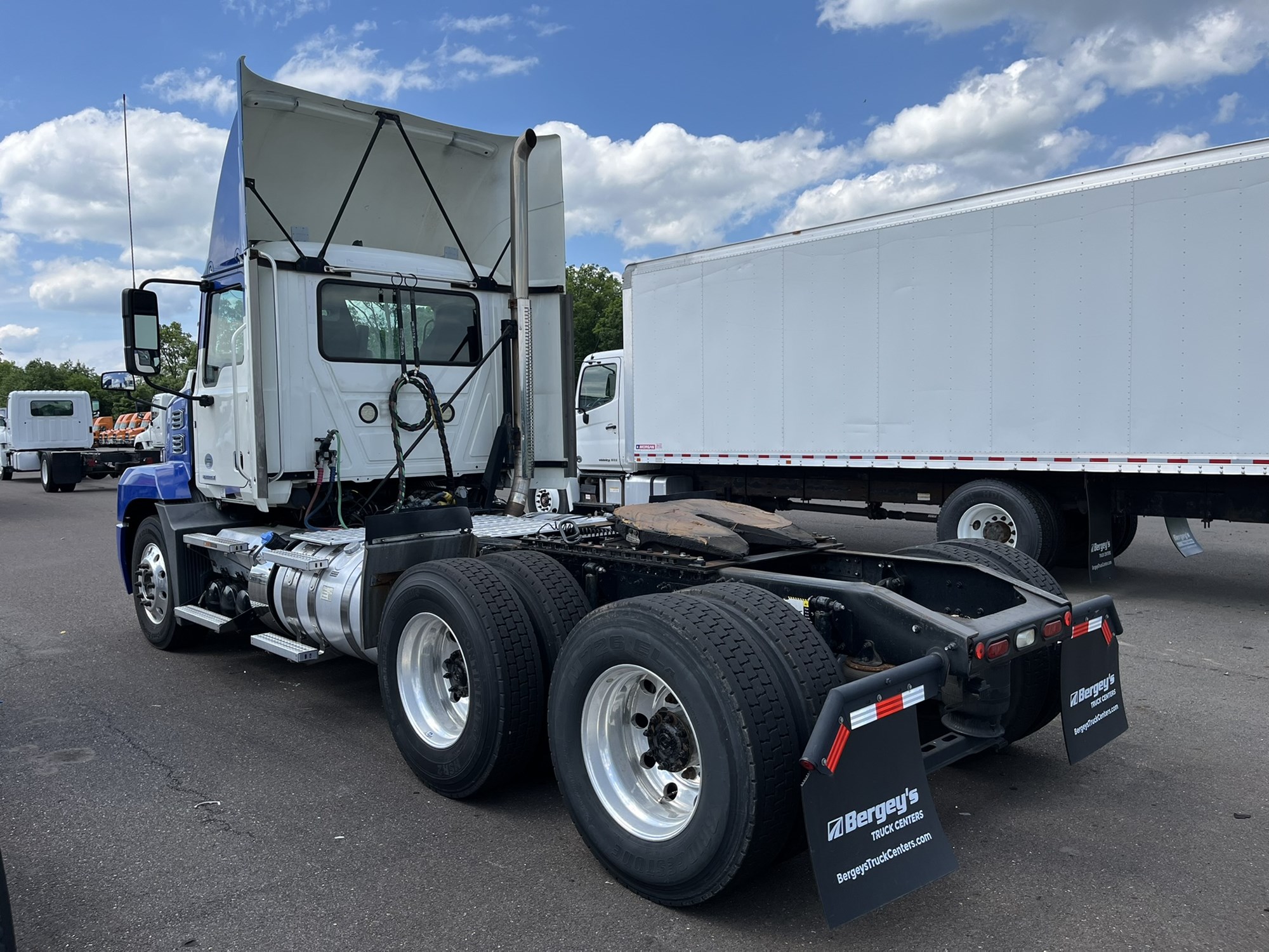 2019 MACK AN64T 1000599-06 2019 MACK AN64T 1000599-06