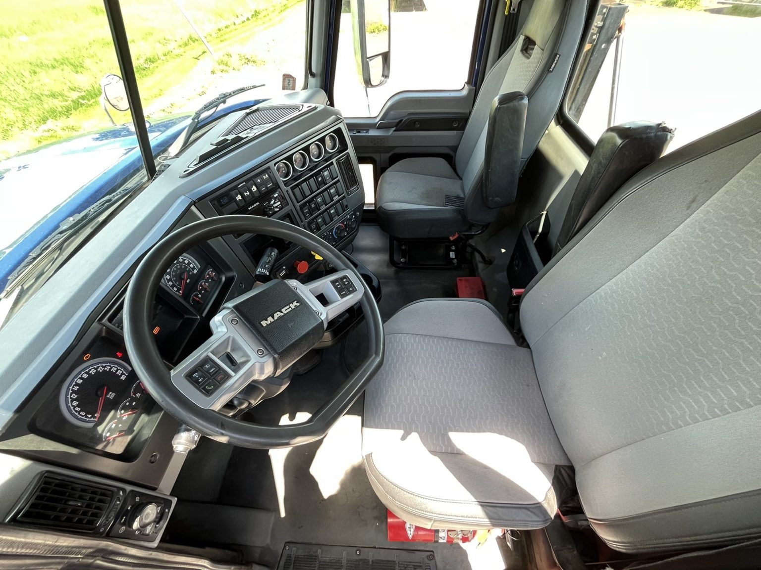 2019 MACK PI64T - Bergey's Truck Centers: Medium & Heavy Duty ...