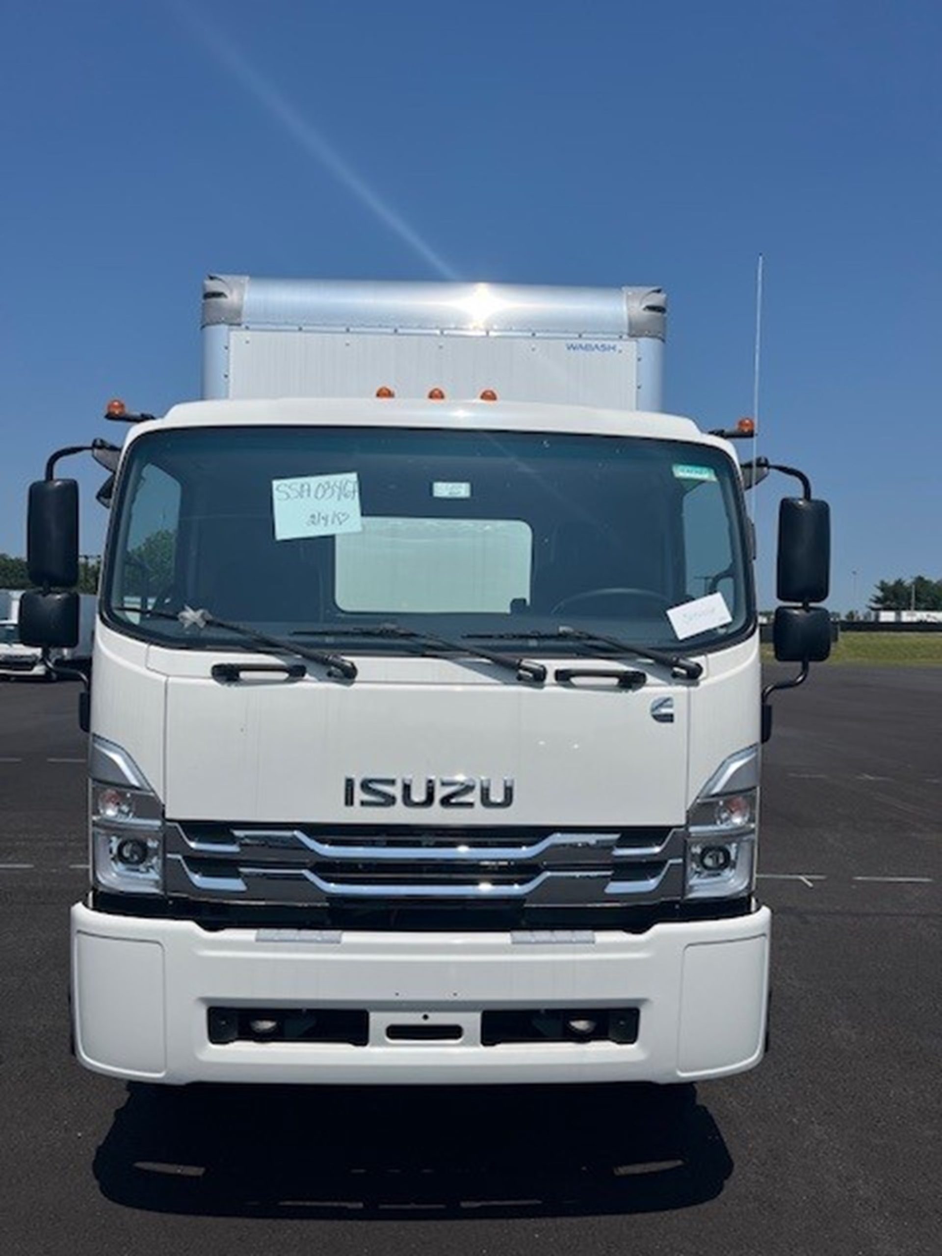 2025 ISUZU FTR - image 1 of 5