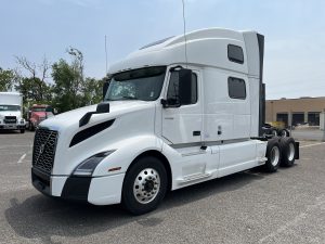 2023 Volvo VNL 1086120-01