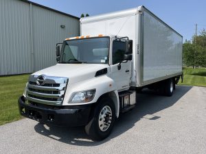 2019 Hino 268 1086178-01