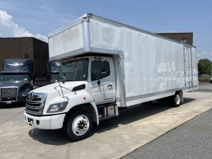 2018 Hino 268A 1086209-01