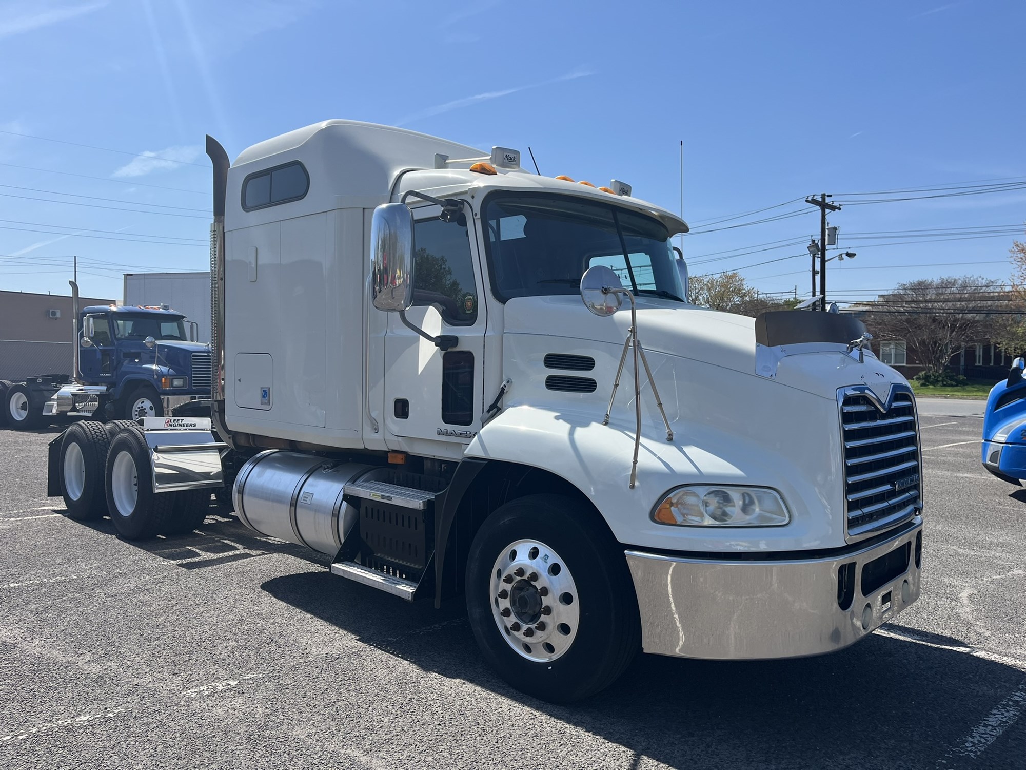 2008 MACK PINNACLE - Bergey's Truck Centers: Medium & Heavy