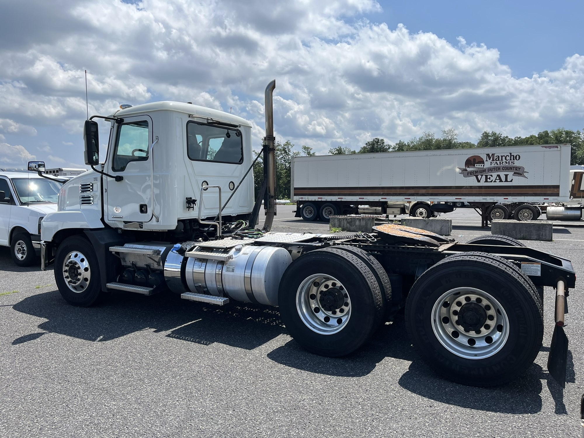 2020 MACK AN64T 1000092-06 2020 MACK AN64T 1000092-06