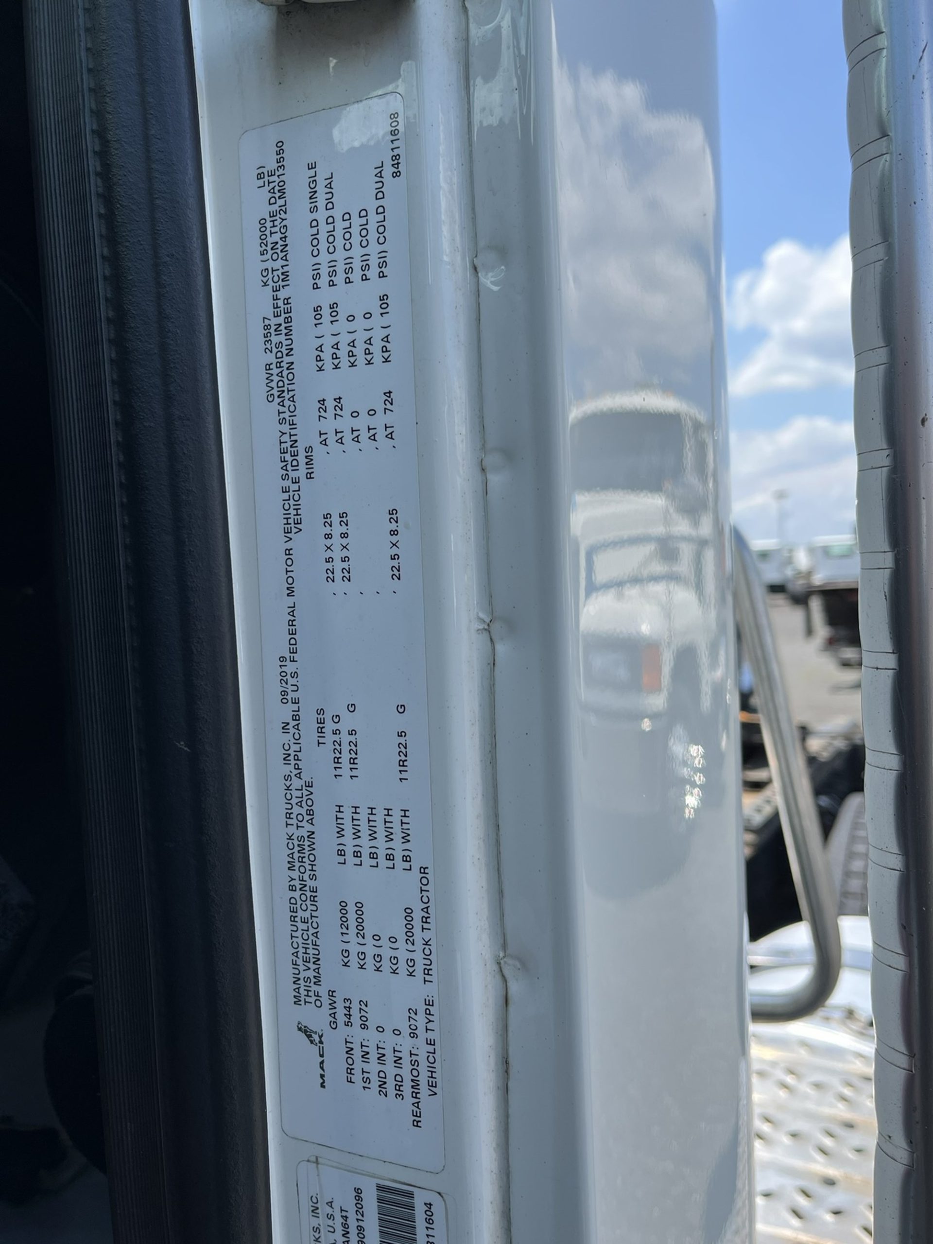 2020 MACK AN64T 1000092-12 2020 MACK AN64T 1000092-12