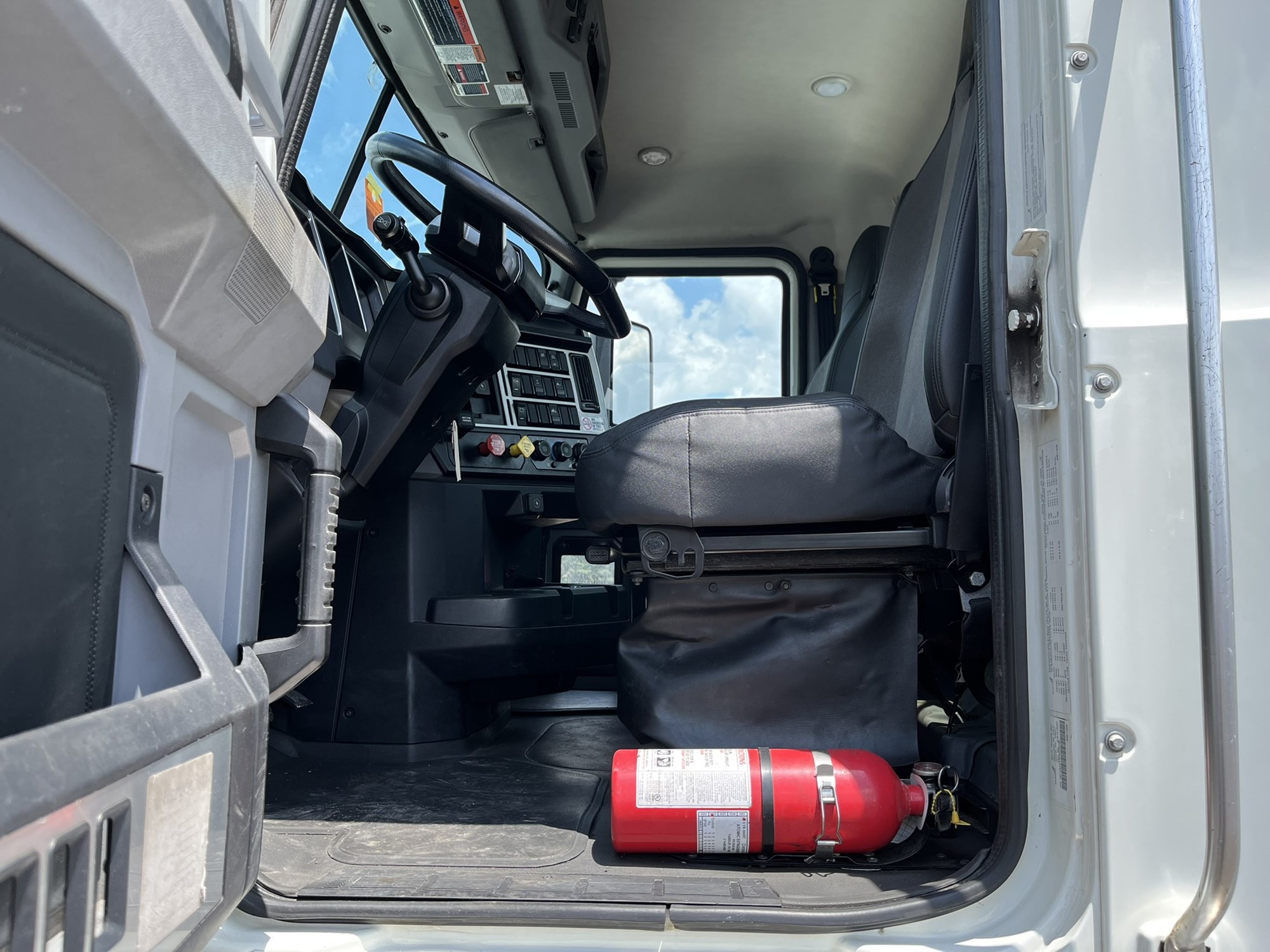 2019 MACK AN64T 1000597-07 2019 MACK AN64T 1000597-07