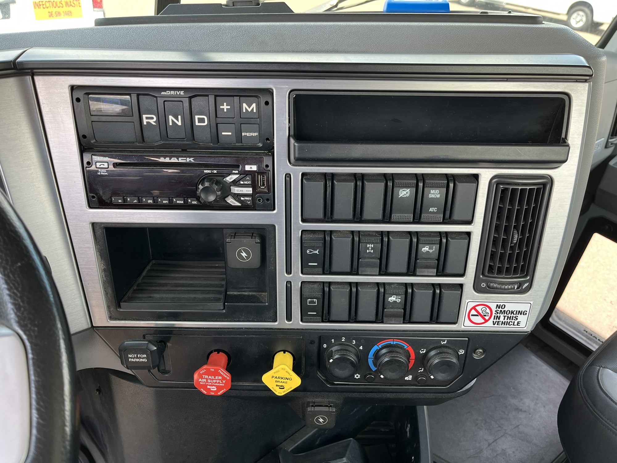 2019 MACK AN64T 1000597-09 2019 MACK AN64T 1000597-09