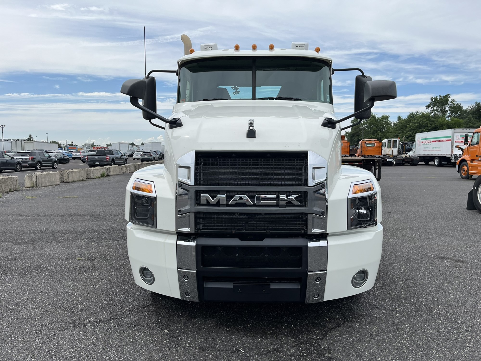 2020 MACK AN64T 1001038-07 2020 MACK AN64T 1001038-07