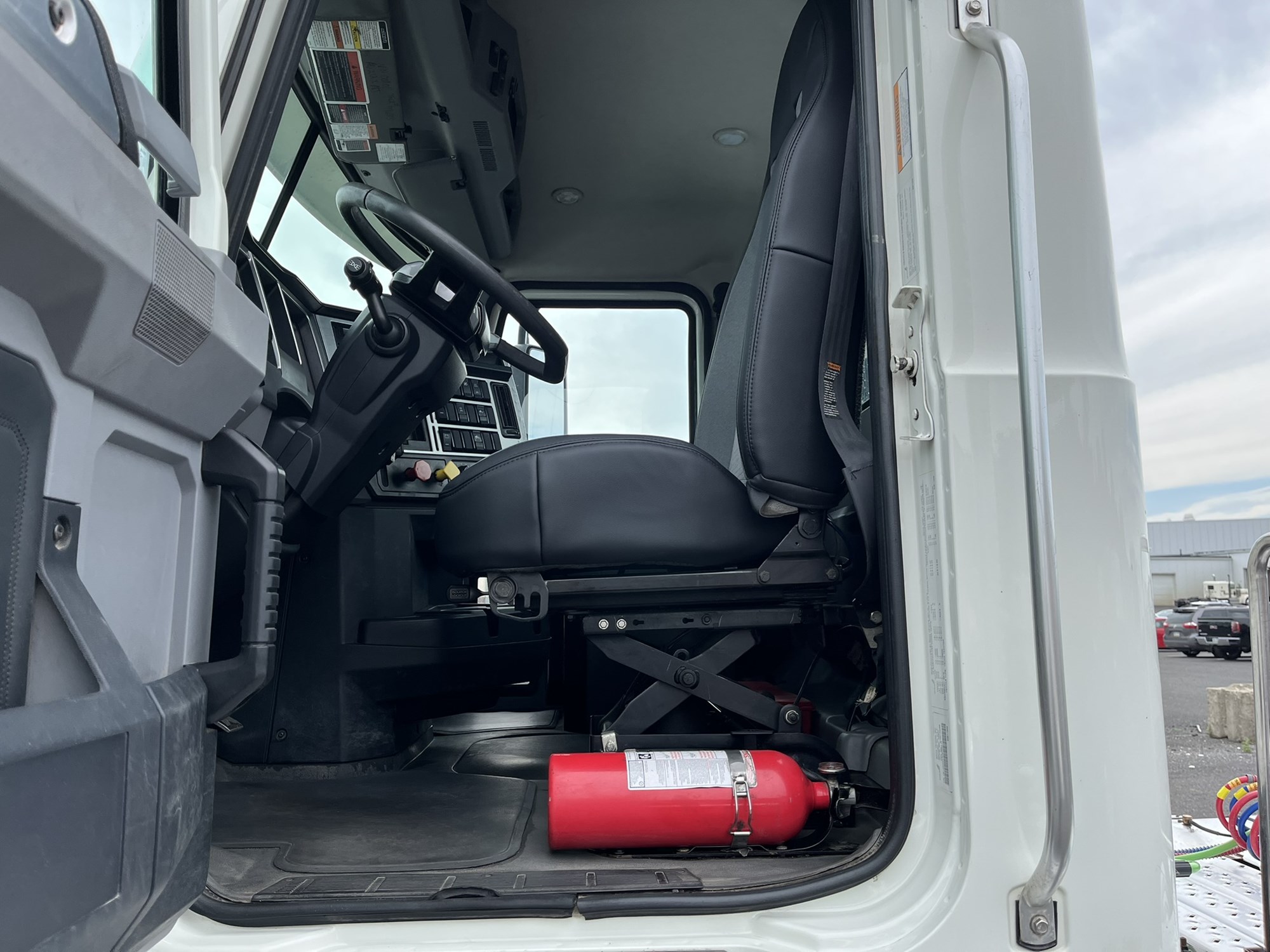 2020 MACK AN64T 1001038-10 2020 MACK AN64T 1001038-10