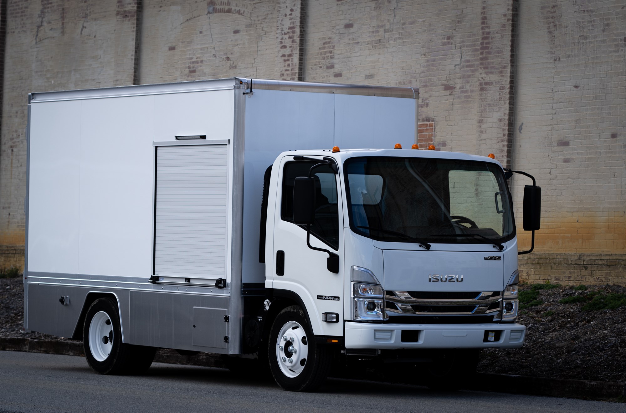 2024 ISUZU NPR HD GAS 1002057-03 2024 ISUZU NPR HD GAS 1002057-03