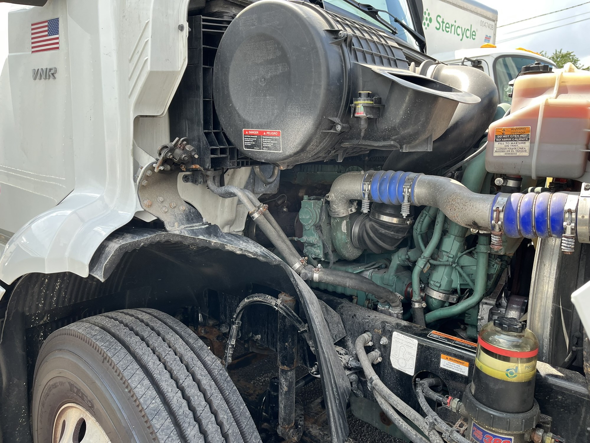 2020 VOLVO VNR 1059002-16 2020 VOLVO VNR 1059002-16