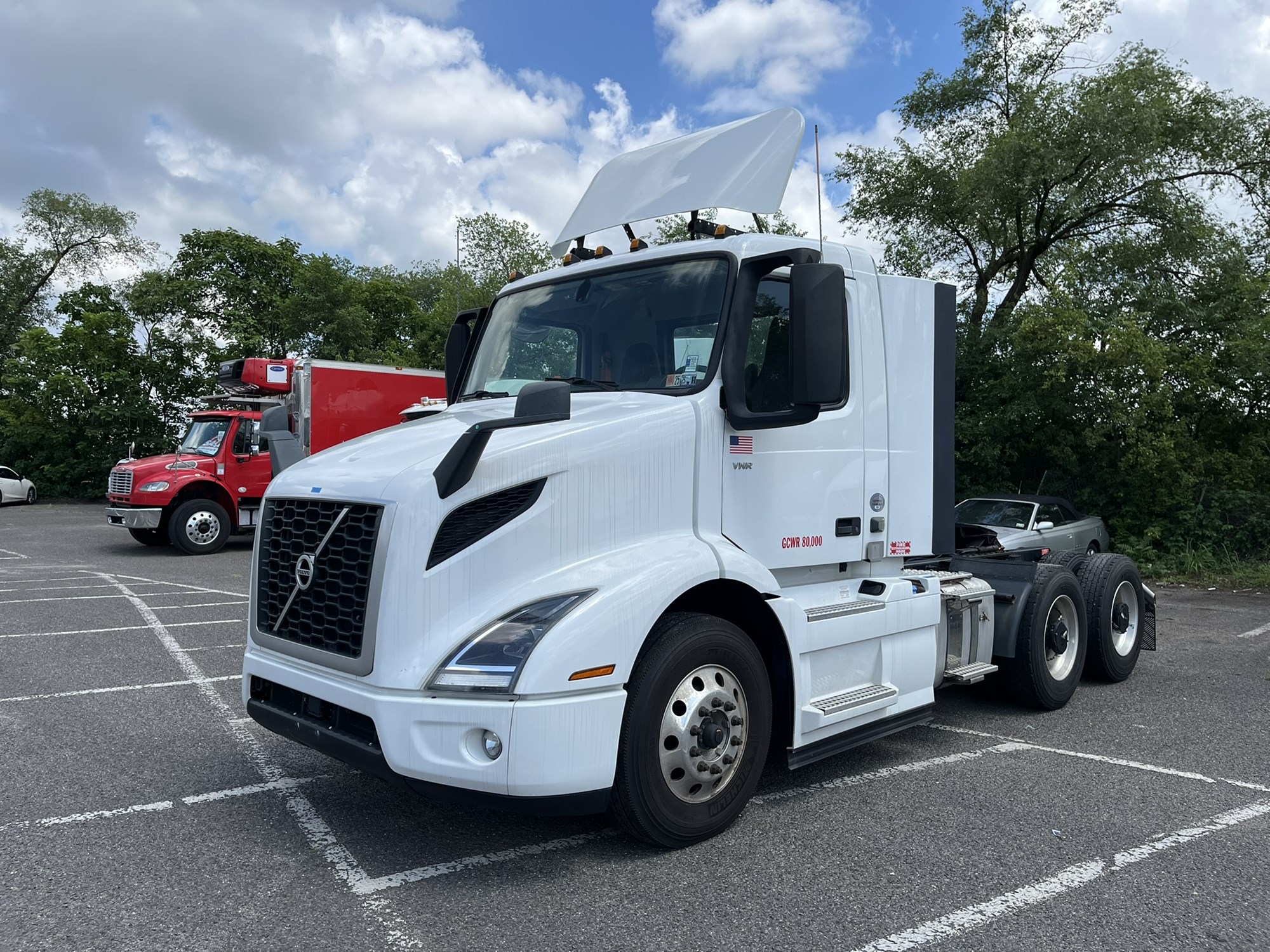 2020 VOLVO VNR 1059027-01 2020 VOLVO VNR 1059027-01