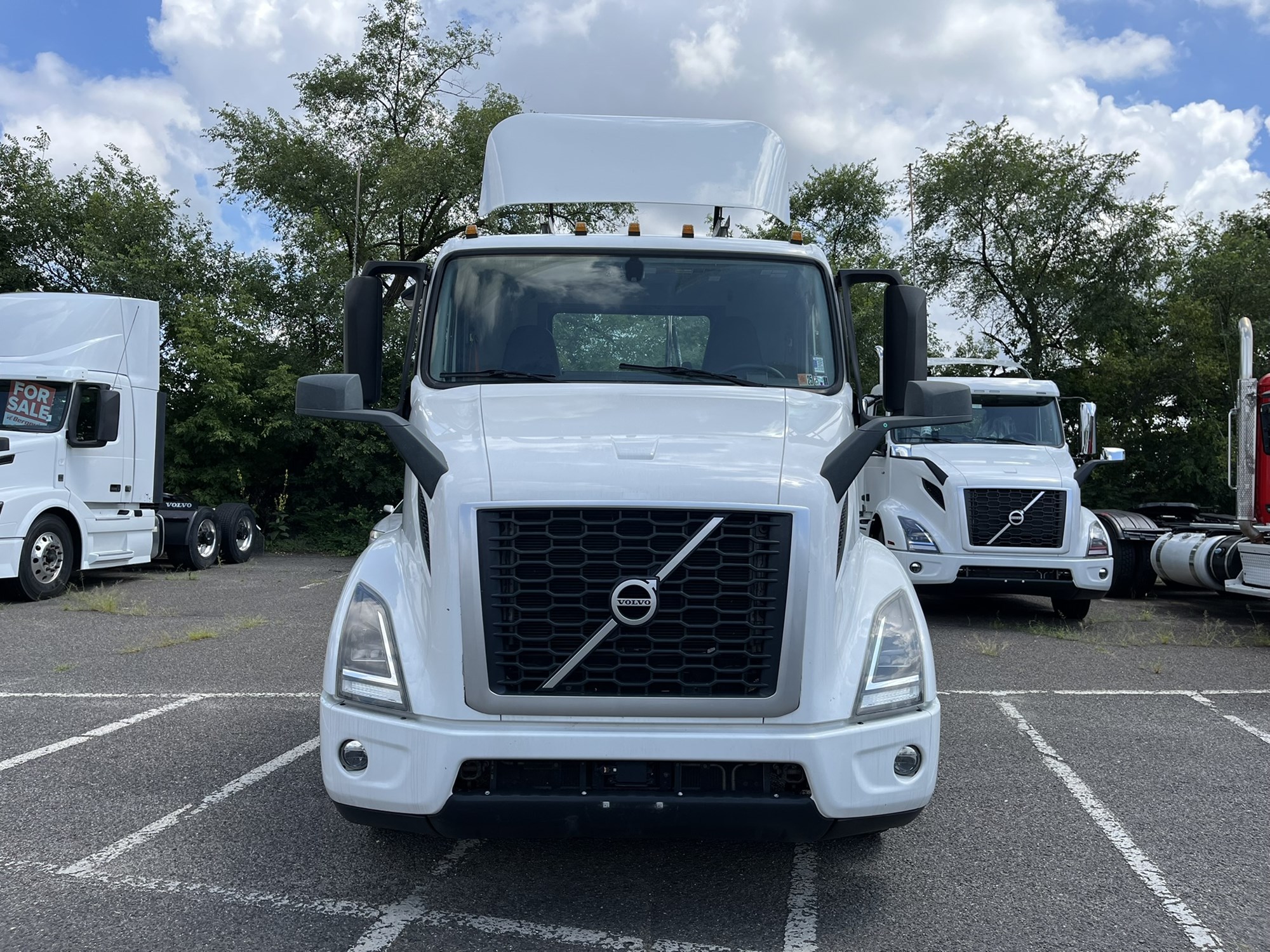 2020 VOLVO VNR 1059027-02 2020 VOLVO VNR 1059027-02