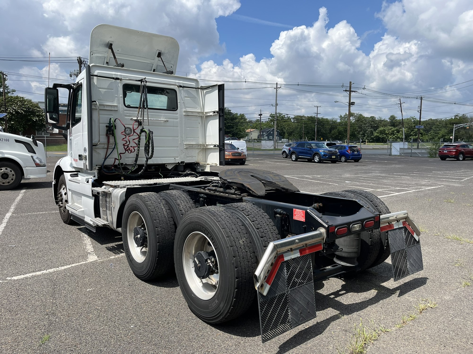 2020 VOLVO VNR 1059027-06 2020 VOLVO VNR 1059027-06