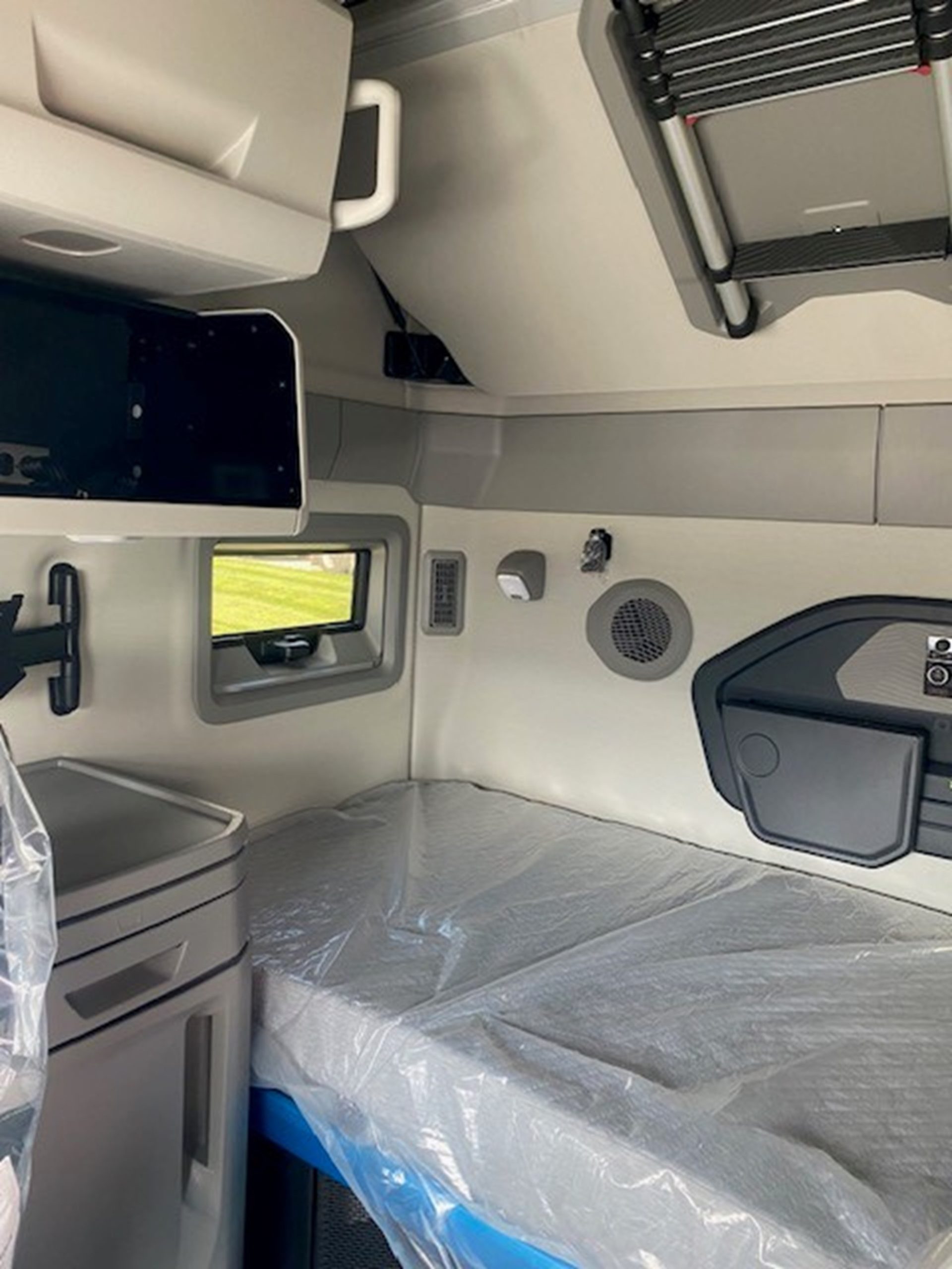 2026 VOLVO New VNL64T860 1079311-06 2026 VOLVO New VNL64T860 1079311-06