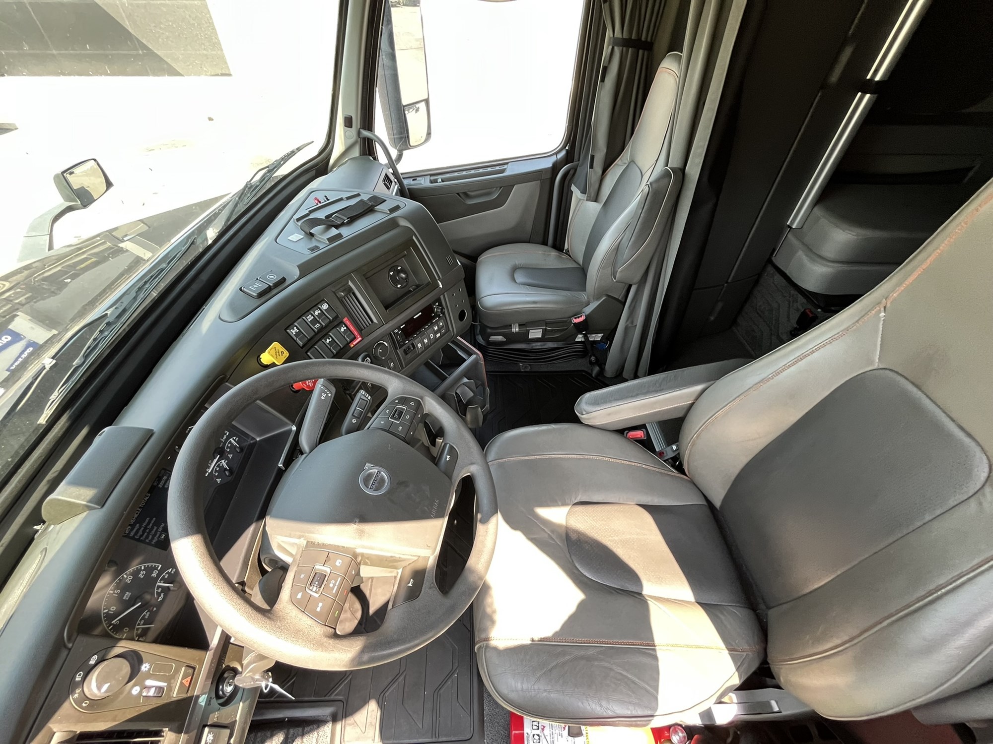 2024 Volvo VNL 1091449-11 2024 Volvo VNL 1091449-11