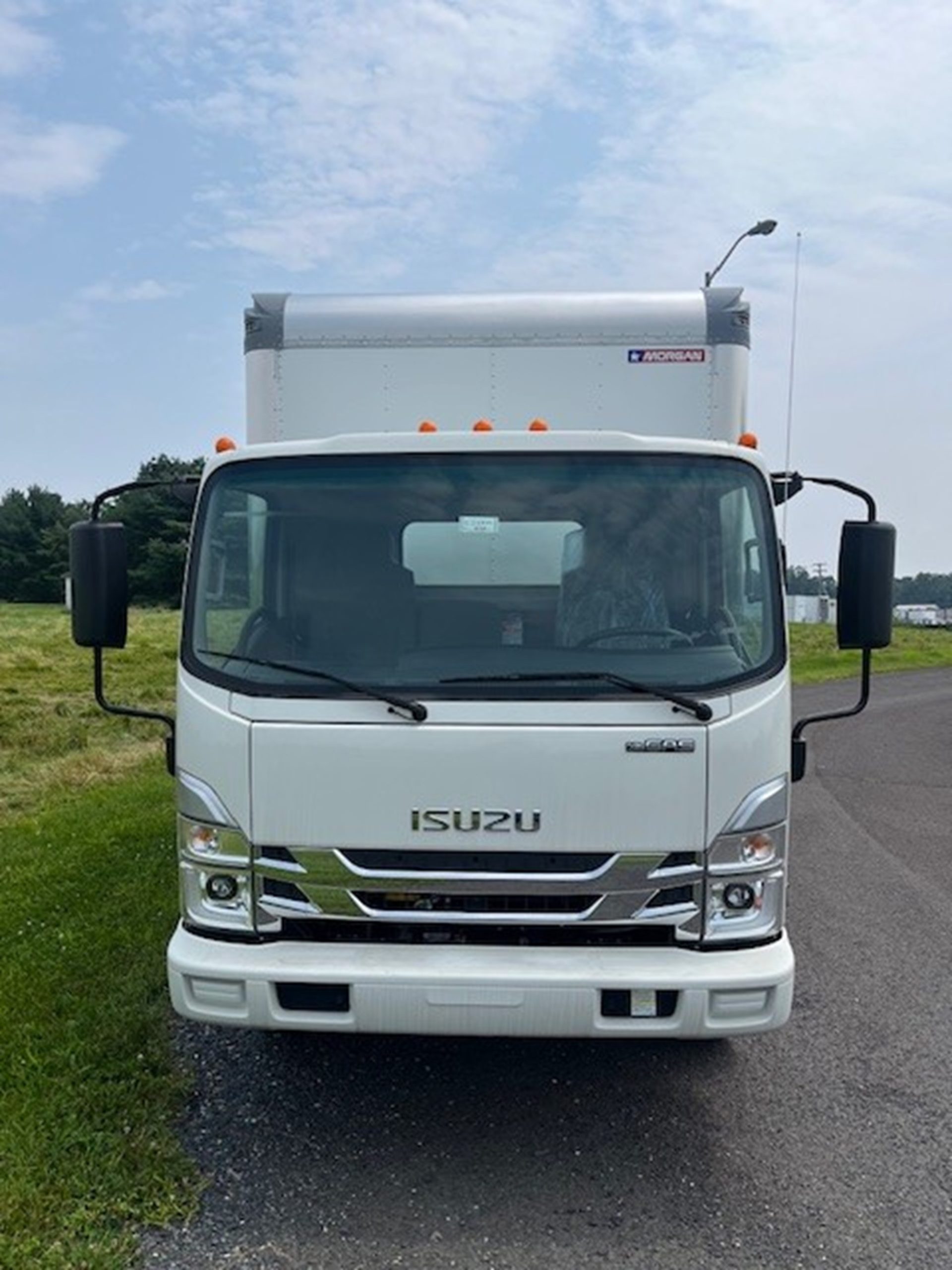 2024 ISUZU NPR HD GAS - image 1 of 5