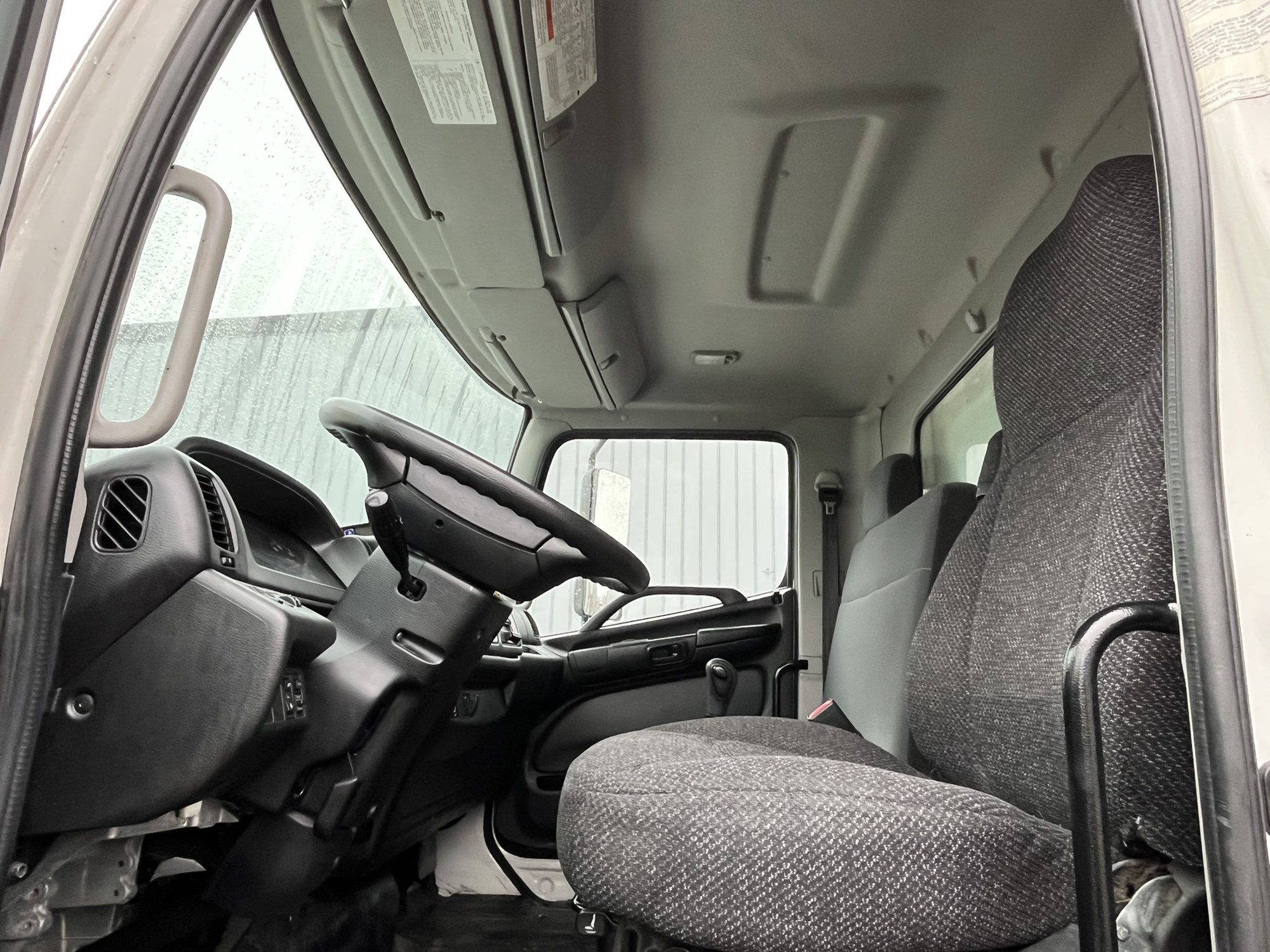 2018 HINO 338 - image 6 of 6