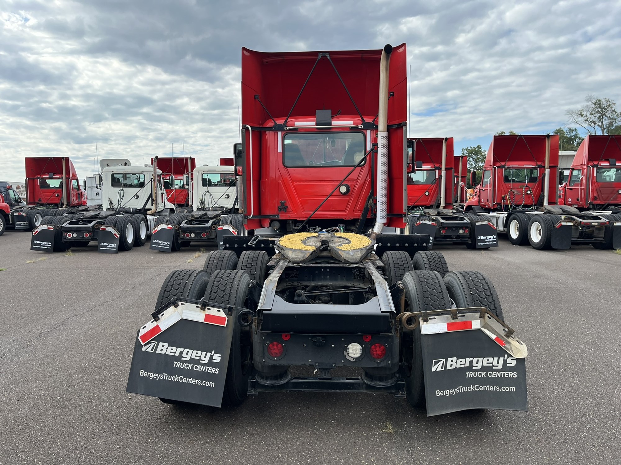 2020 MACK AN64T - image 5 of 6