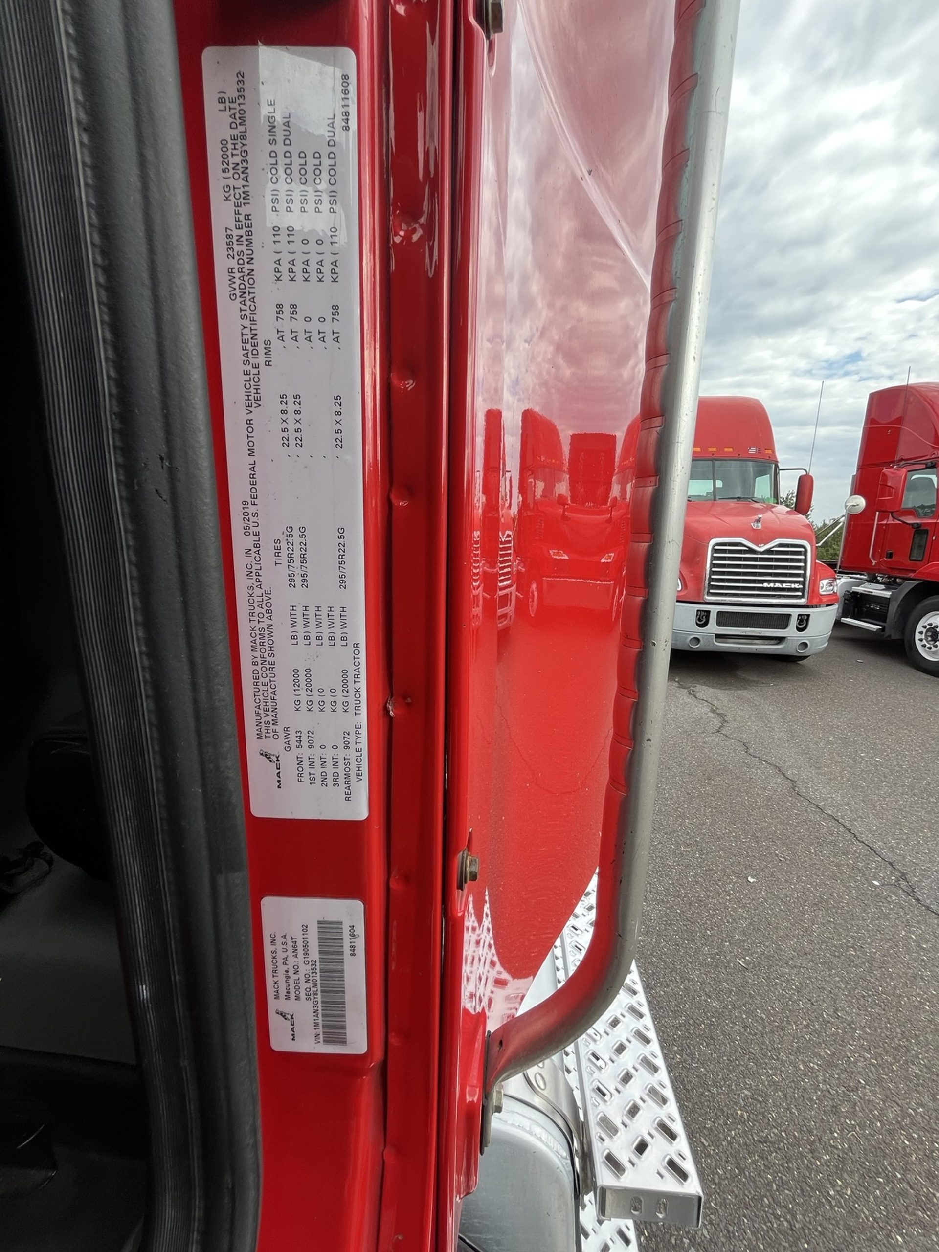2020 MACK AN64T 1000059-12 2020 MACK AN64T 1000059-12