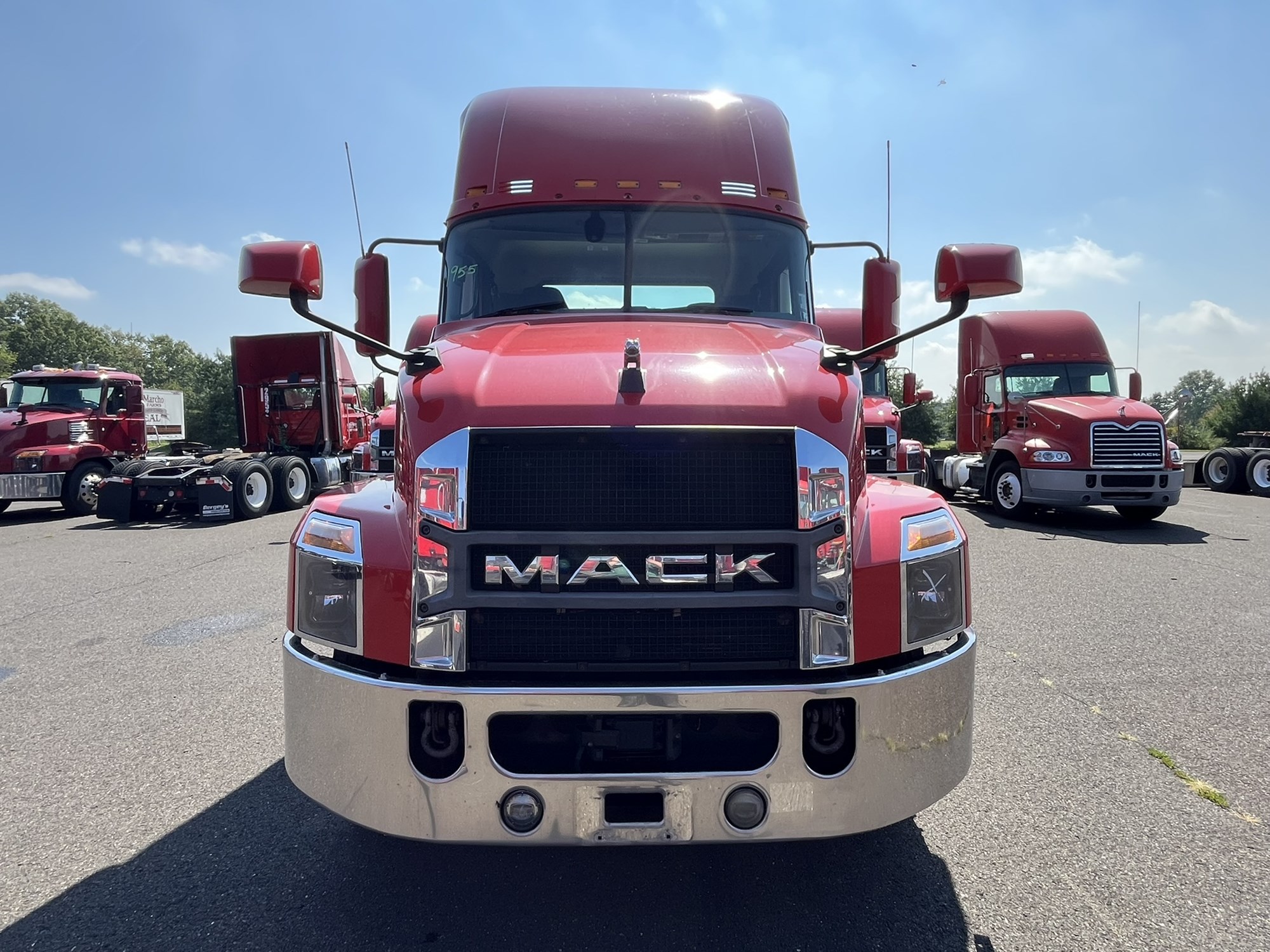 2020 MACK AN64T - image 2 of 6