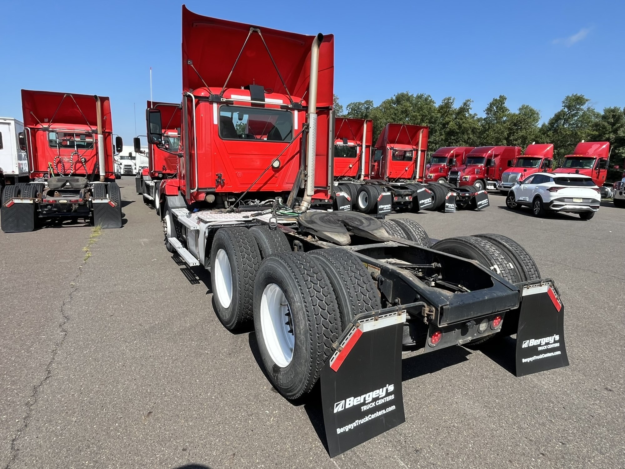 2020 MACK AN64T - image 6 of 6