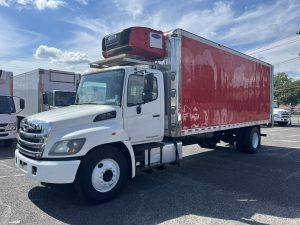 2015 HINO 338 1000445-01
