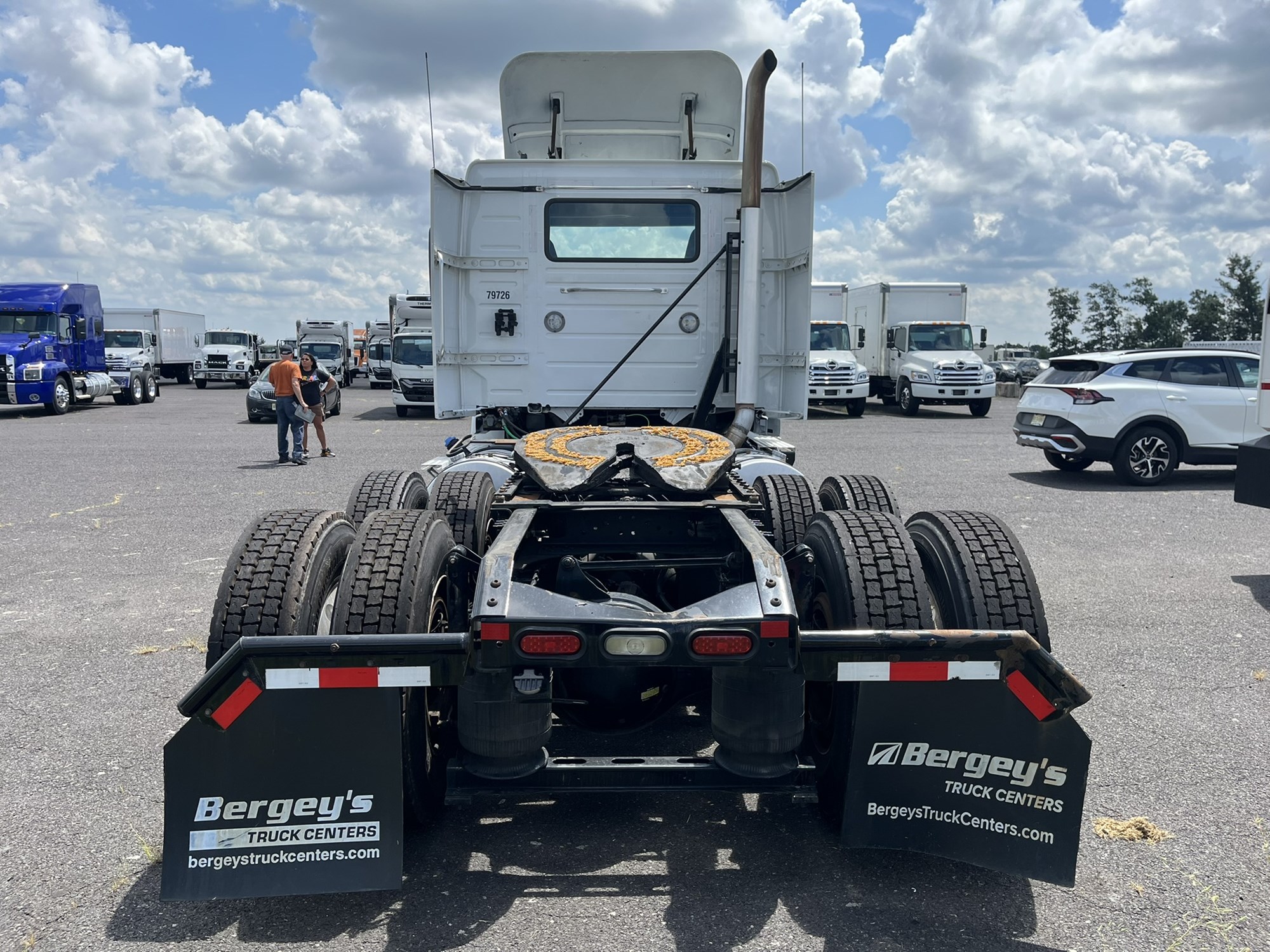 2019 VOLVO VNR64T300 - image 5 of 6