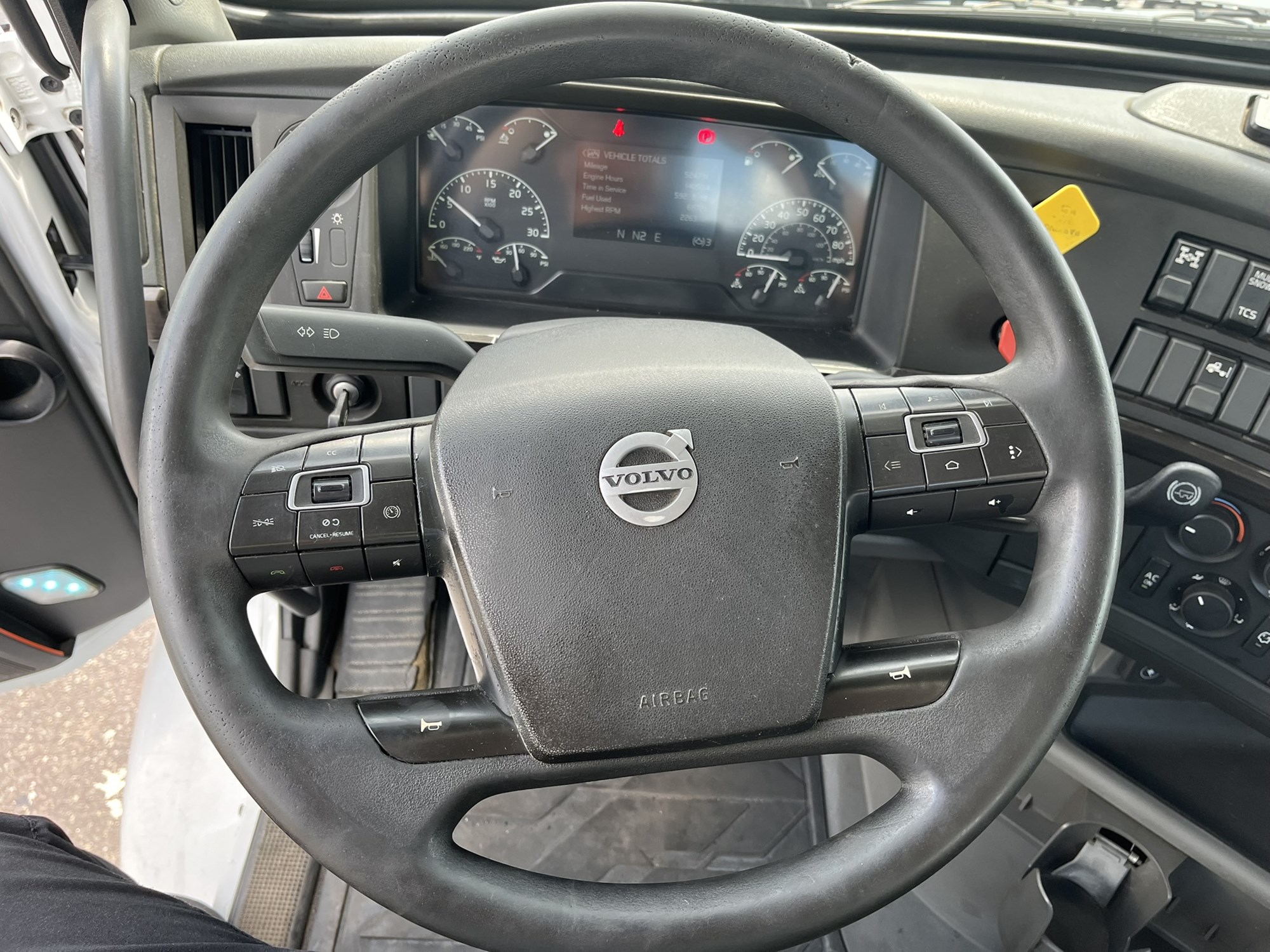 2019 VOLVO VNR64T300 1000589-09 2019 VOLVO VNR64T300 1000589-09
