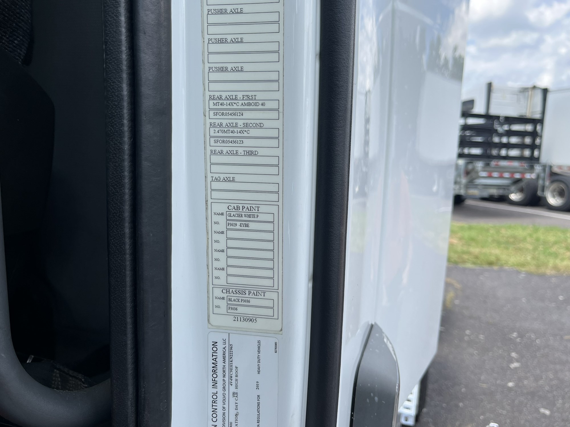 2019 VOLVO VNR64T300 1000589-13 2019 VOLVO VNR64T300 1000589-13