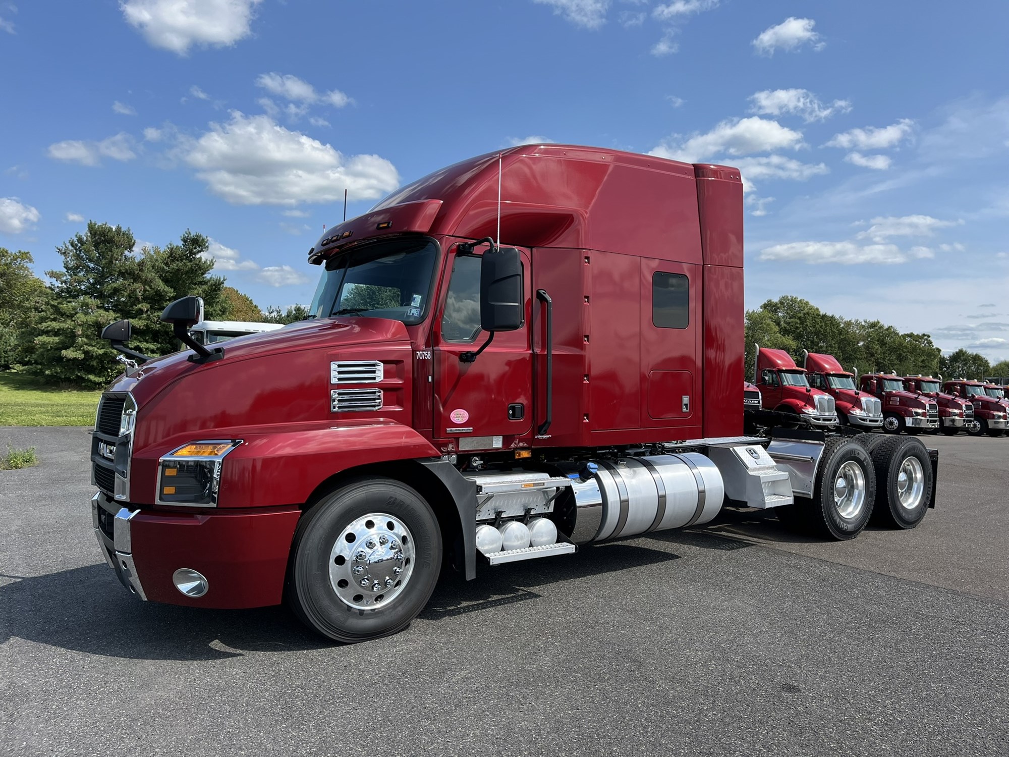 2020 MACK AN64T - image 1 of 6