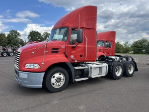 2016 MACK CXU613 1000962-01