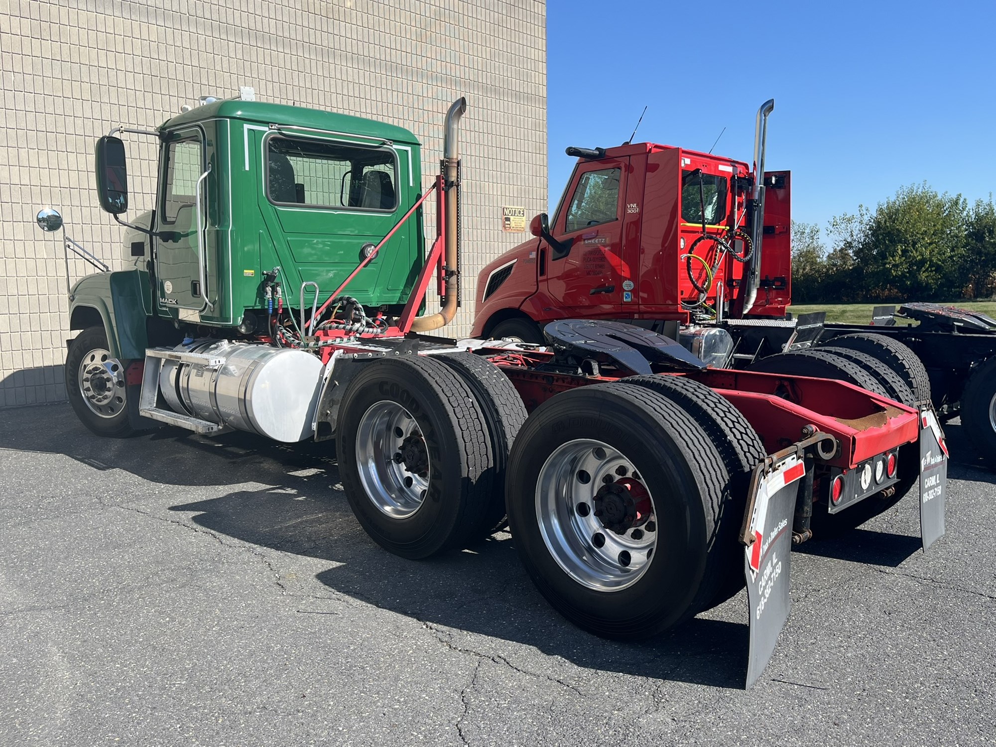 2016 MACK CHU613 - image 5 of 6