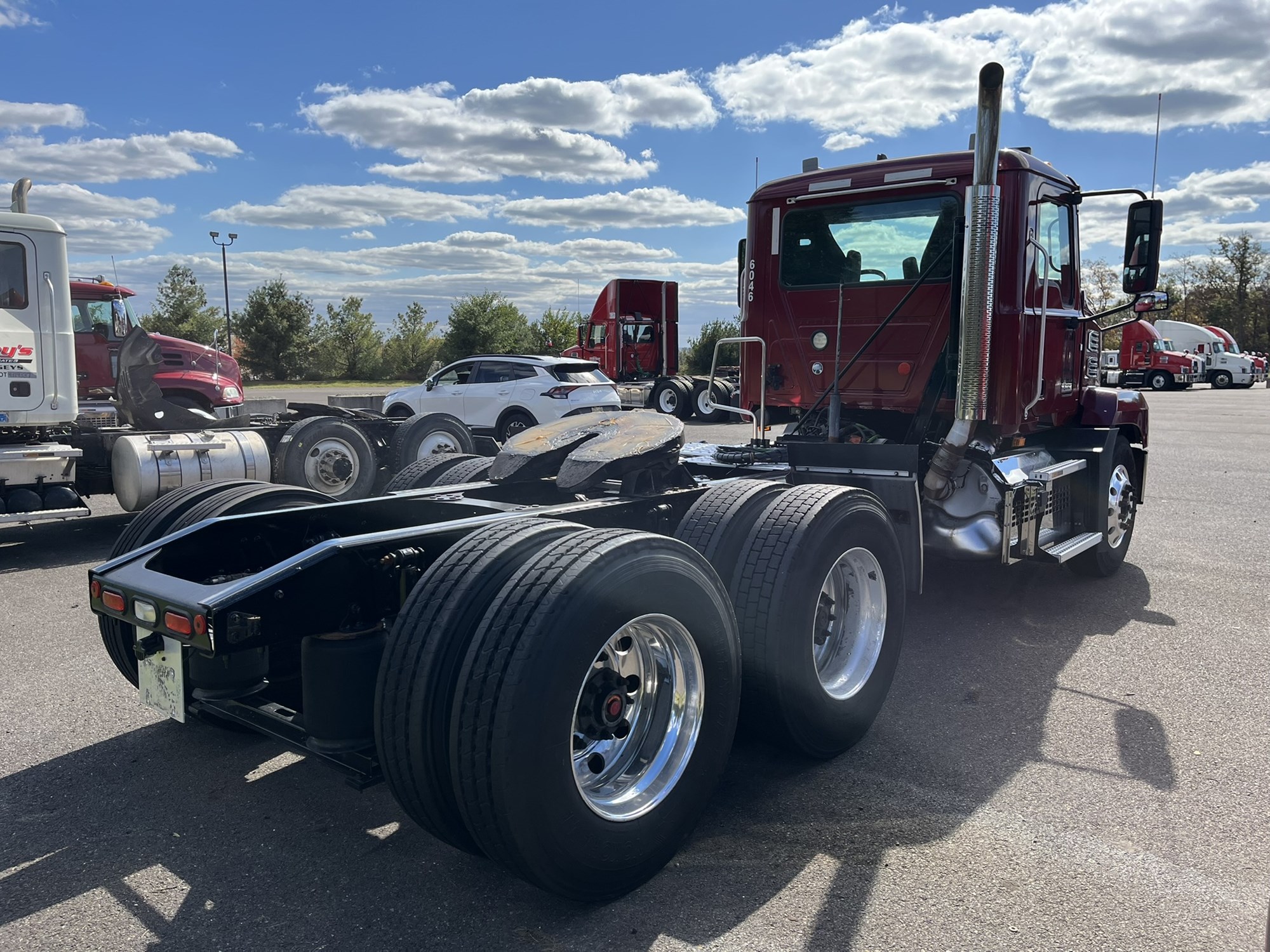 2020 MACK AN62T - image 4 of 6
