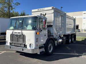 2025 AUTOCAR ACX64 1068529-01