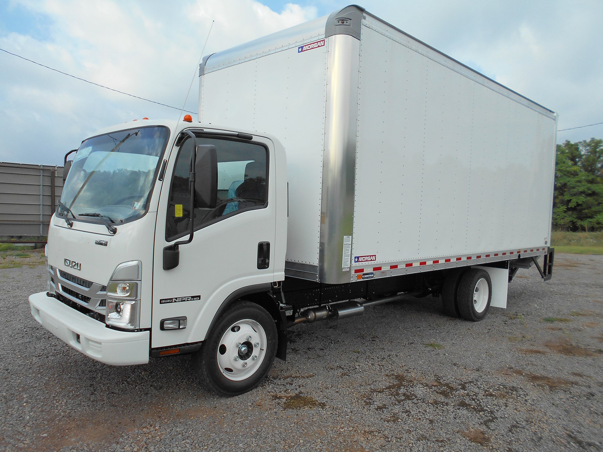 2025 ISUZU NPR HD GAS - image 1 of 6