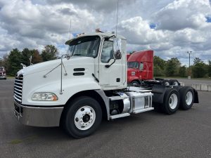 2016 MACK CXU613 1203010-01