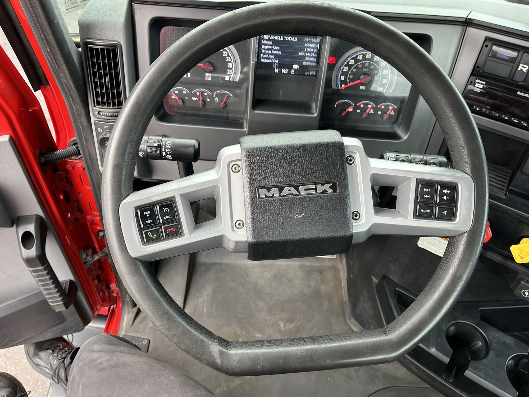 2020 MACK AN64T 1000052-09 2020 MACK AN64T 1000052-09