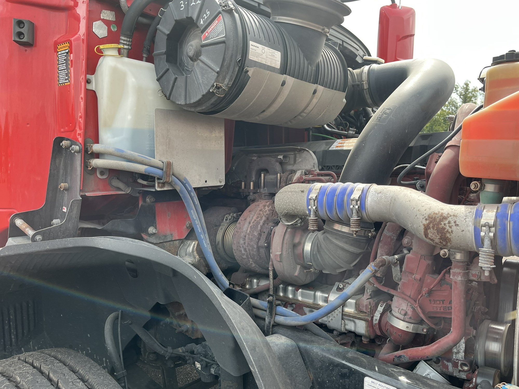 2020 MACK AN64T 1000055-15 2020 MACK AN64T 1000055-15