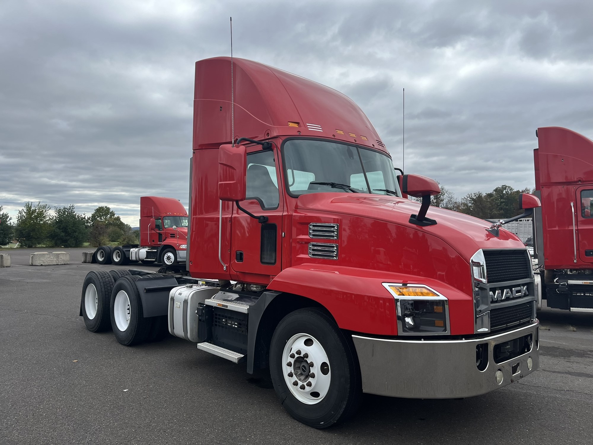 2020 MACK AN64T 1000056-03 2020 MACK AN64T 1000056-03