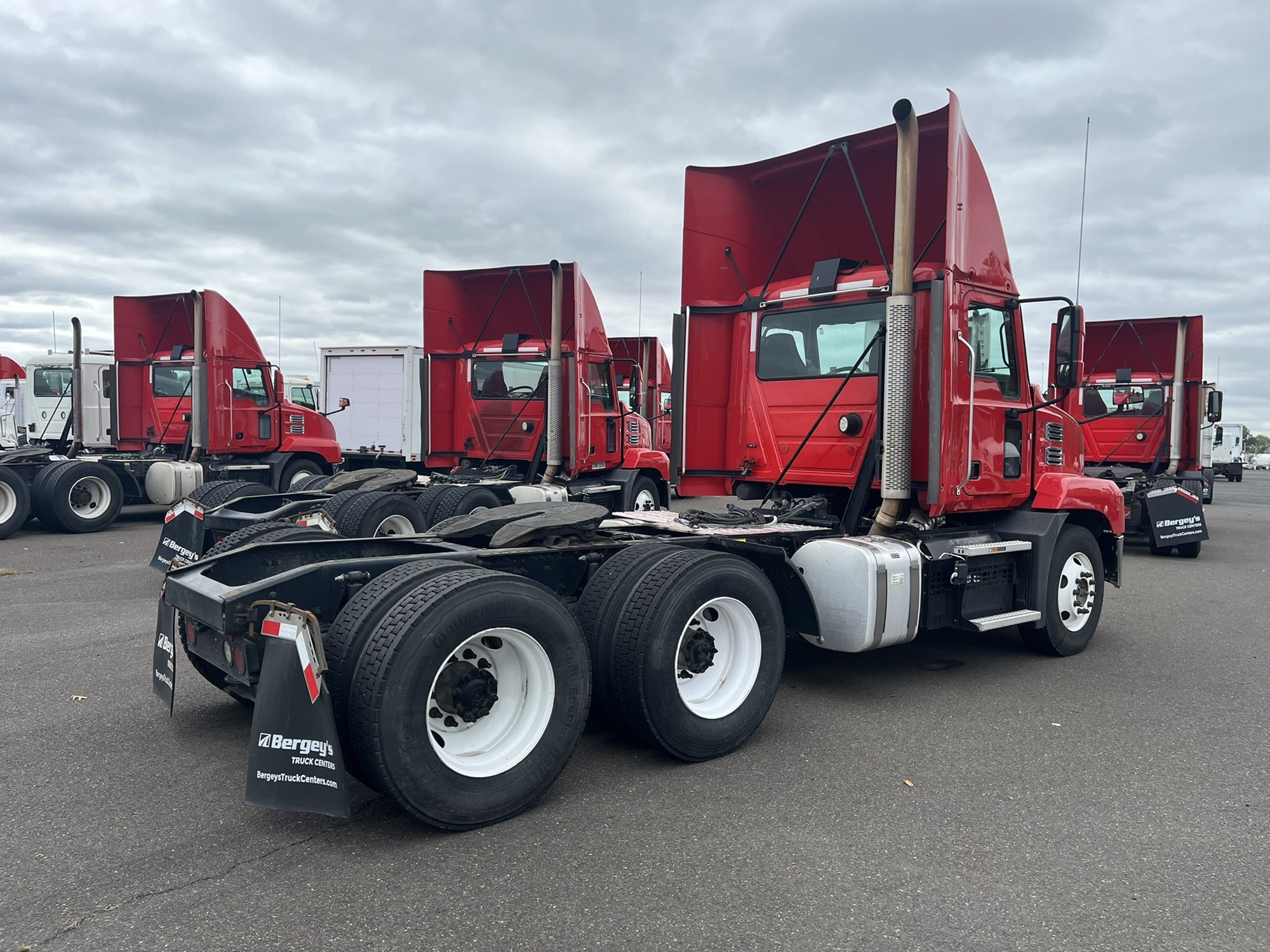 2020 MACK AN64T 1000056-04 2020 MACK AN64T 1000056-04