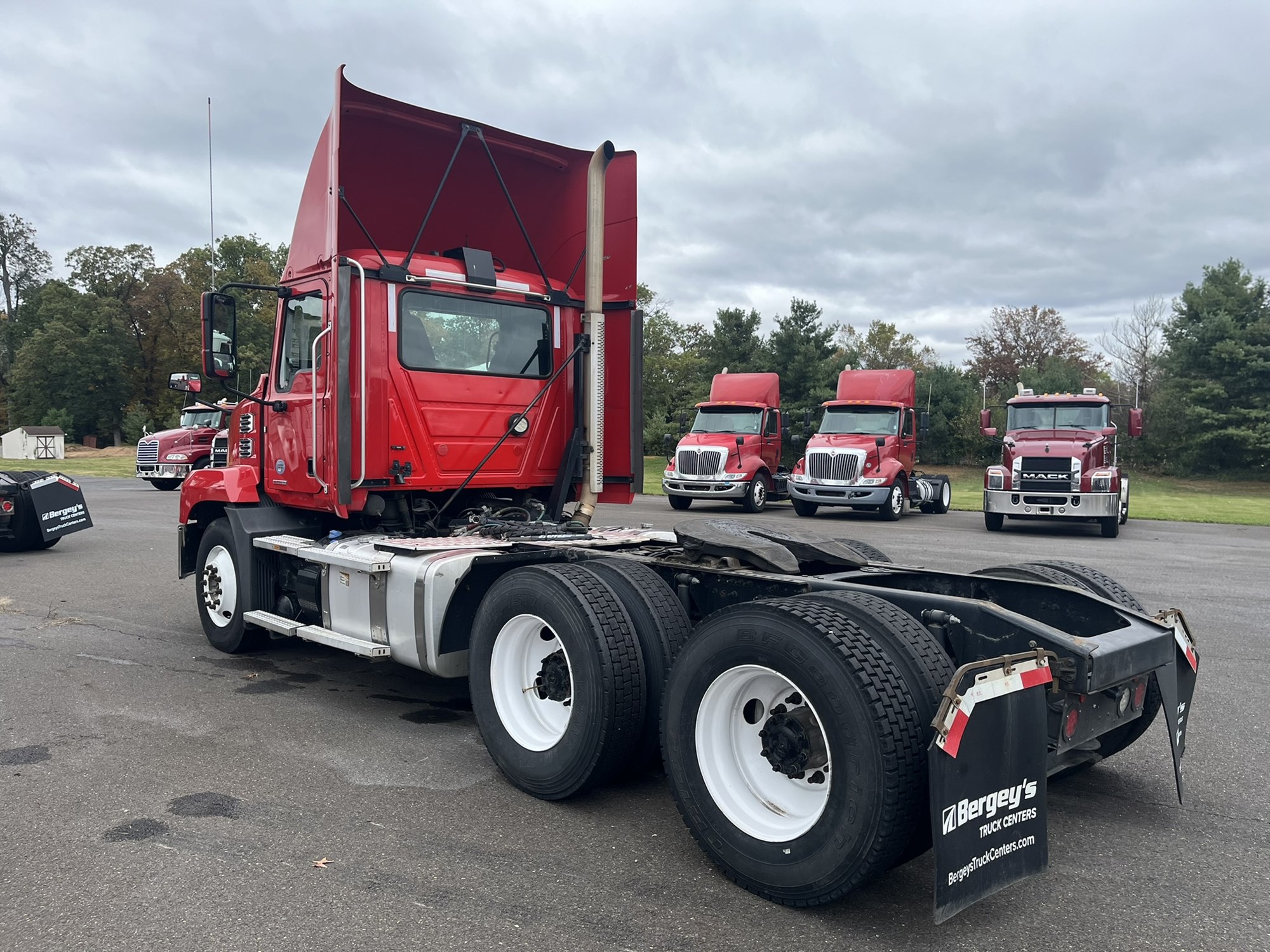 2020 MACK AN64T 1000056-06 2020 MACK AN64T 1000056-06