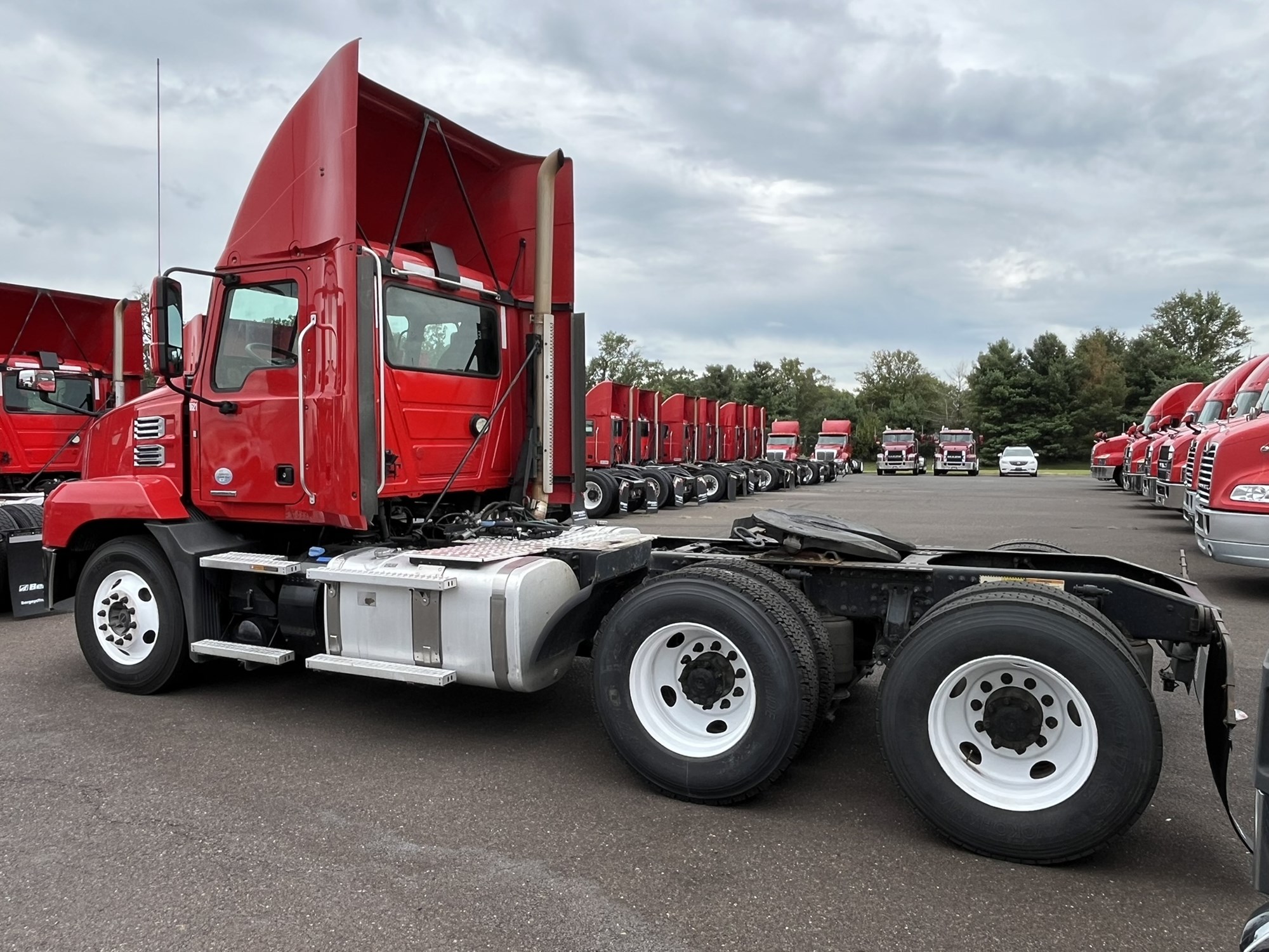 2020 MACK AN64T 1000061-06 2020 MACK AN64T 1000061-06