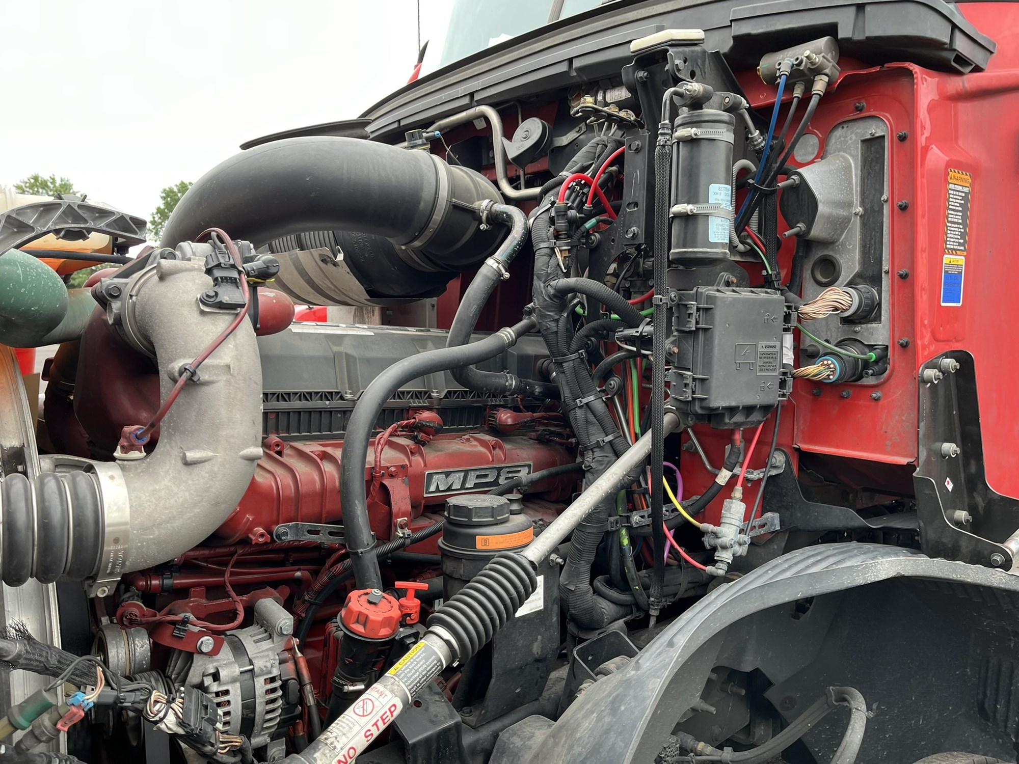 2020 MACK AN64T 1000061-13 2020 MACK AN64T 1000061-13