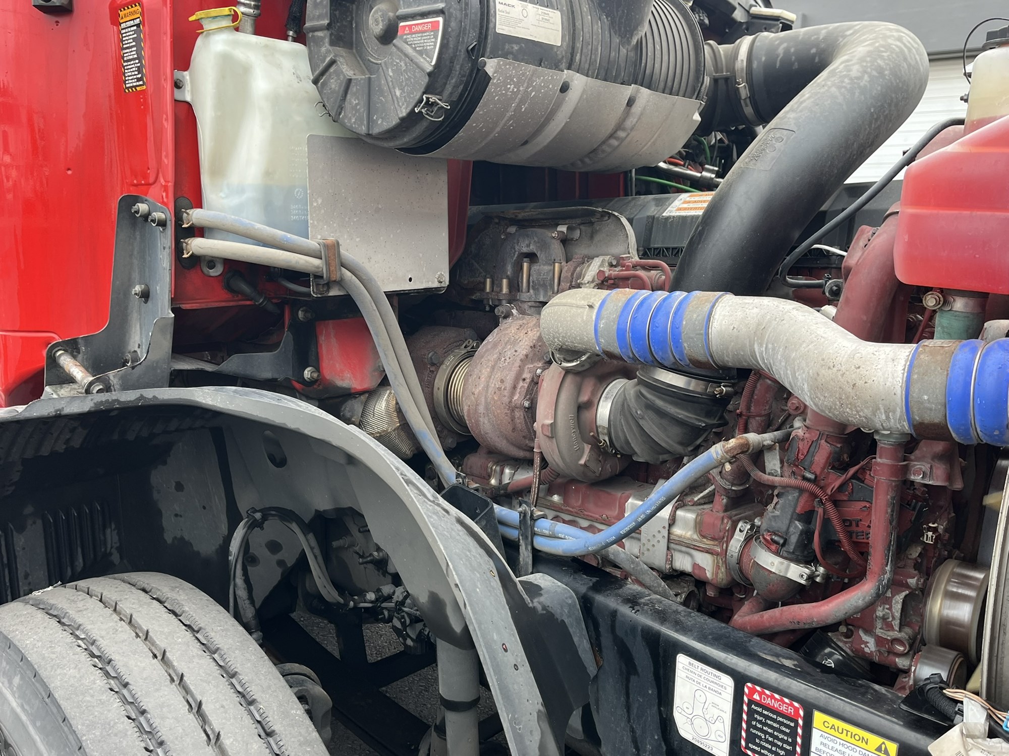 2020 MACK AN64T 1000065-15 2020 MACK AN64T 1000065-15