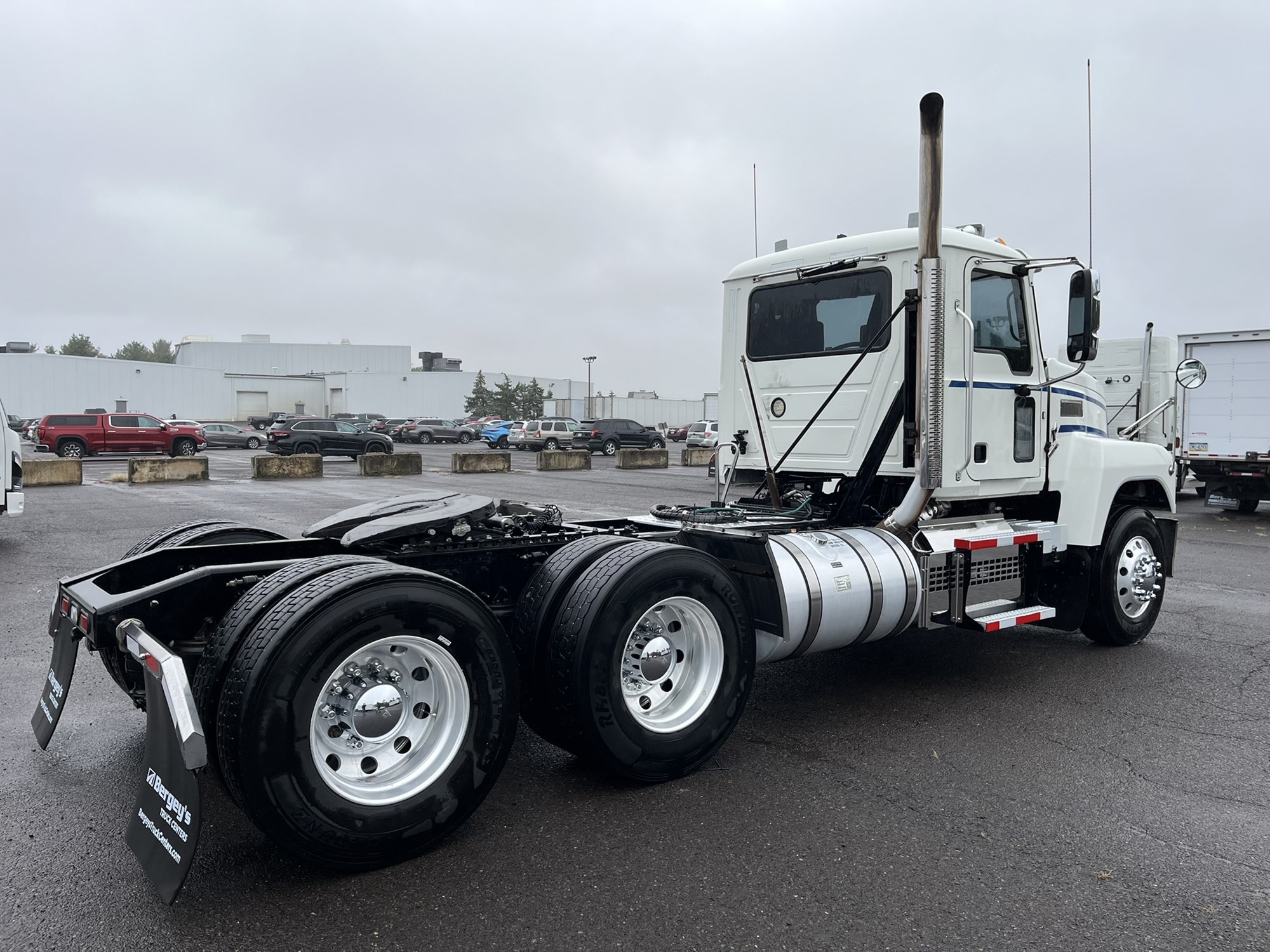 2020 MACK PI64T 2020 MACK PI64T - image 4 of 6