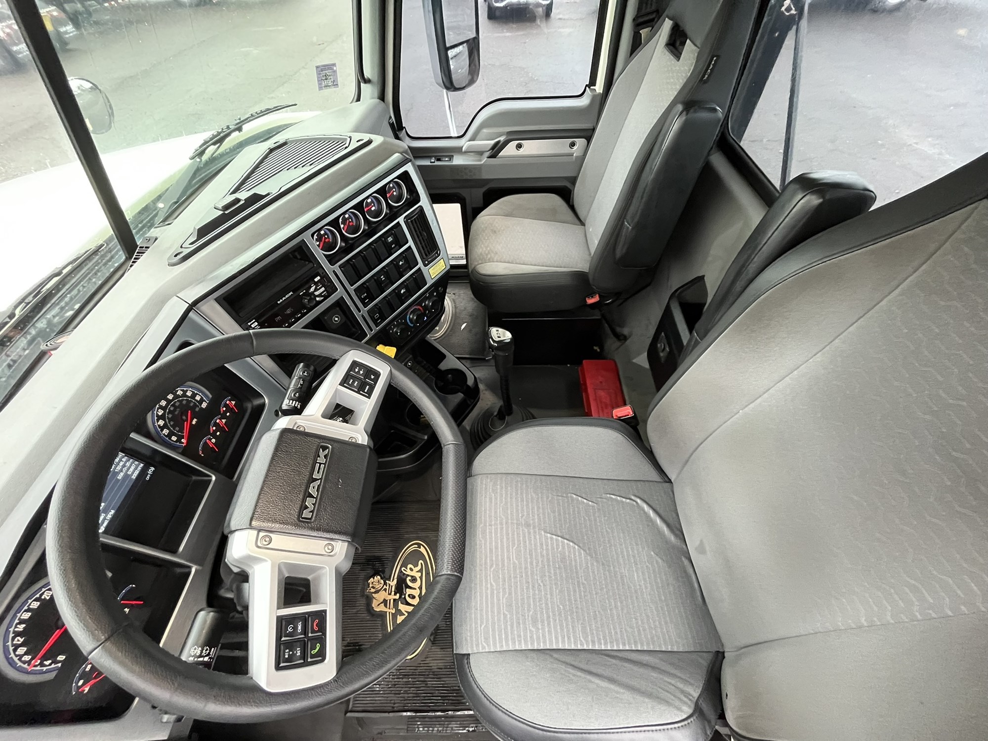 2020 MACK PI64T 1000749-12 2020 MACK PI64T 1000749-12