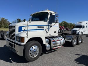 2020 MACK PI64T 1000750-01