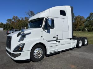 2018 VOLVO VNL64T670 1000991-01